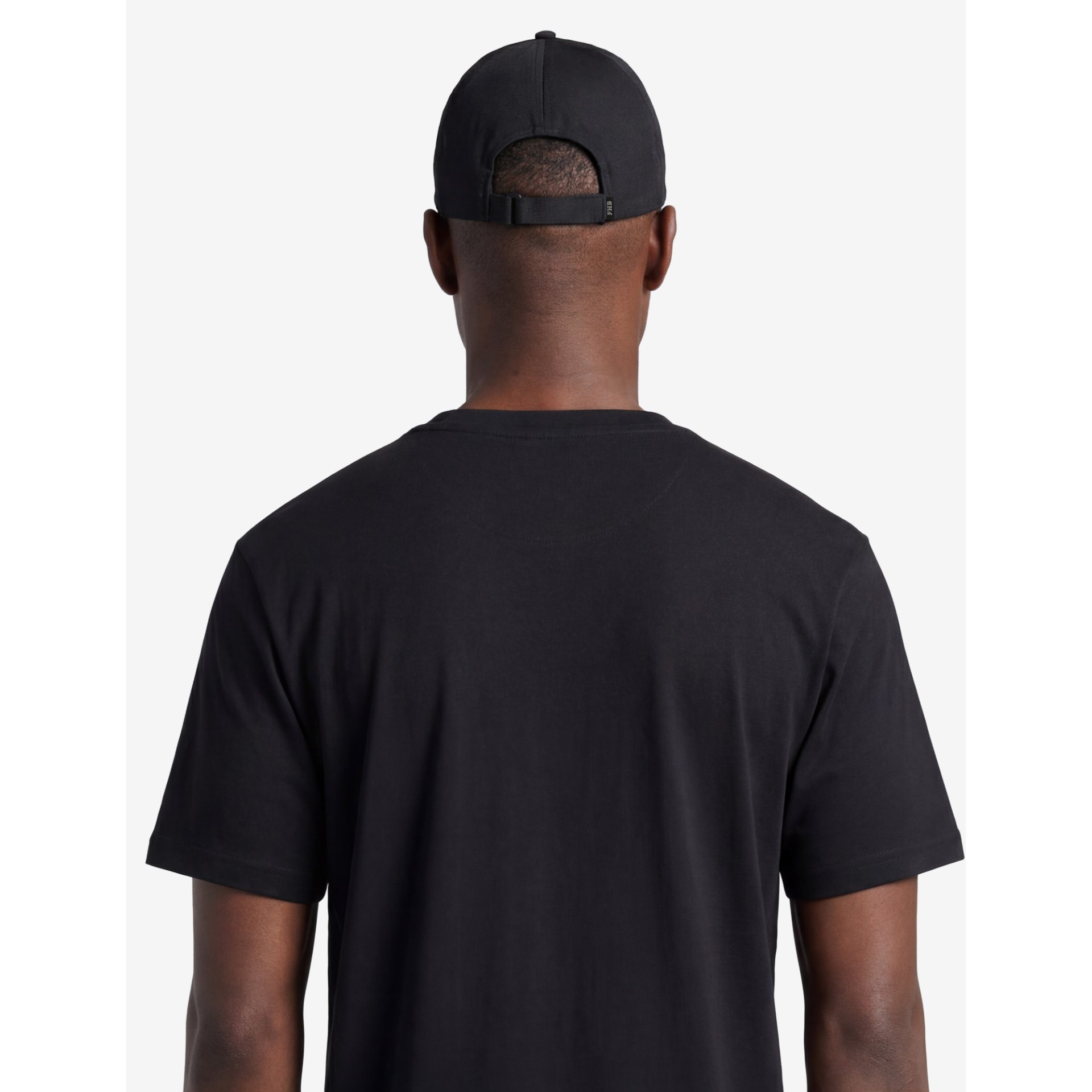 Baseballkappe, Rückansicht, verstellbar, schwarze Cap, schwarzes T-Shirt